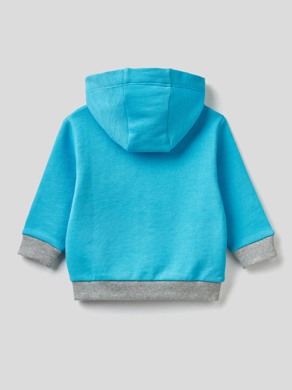 100% cotton sweatshirt with zip and hood image number 2