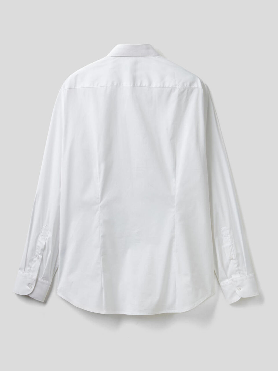 Solid color slim fit shirt image number 2