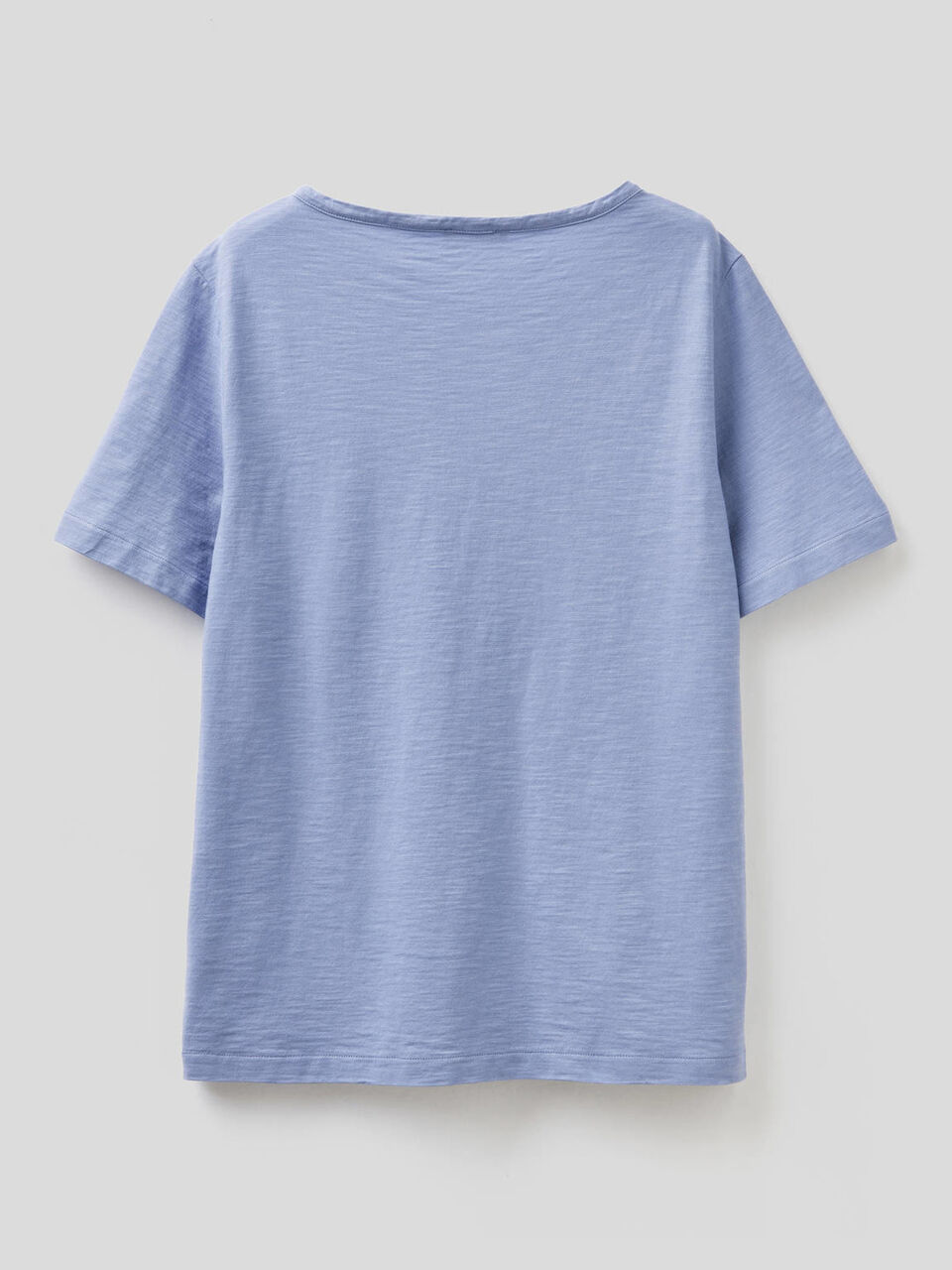 Solid color t-shirt with pocket image number 2