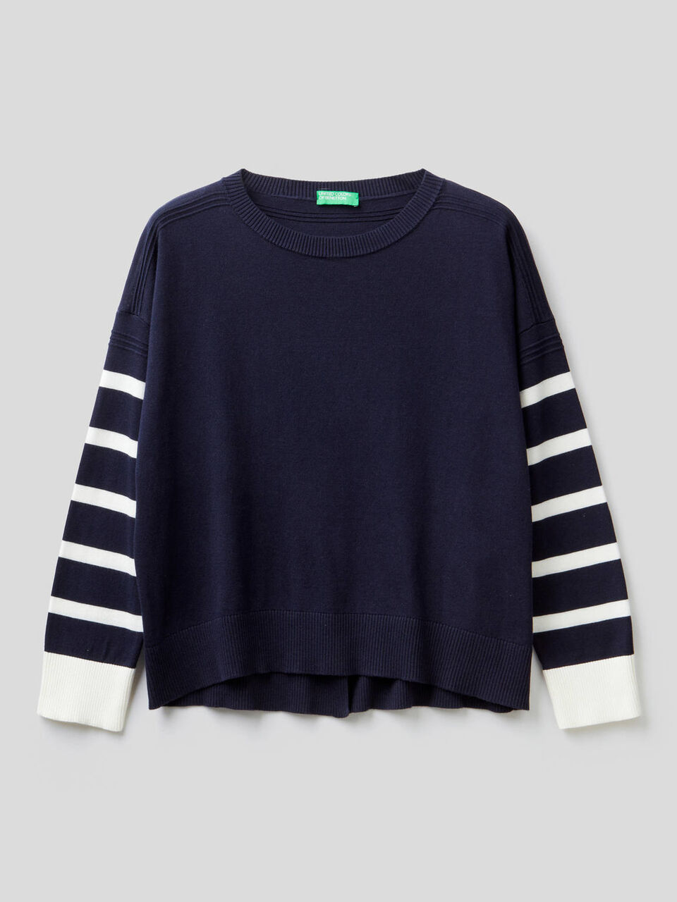 Sweater with slit on the back image number 1