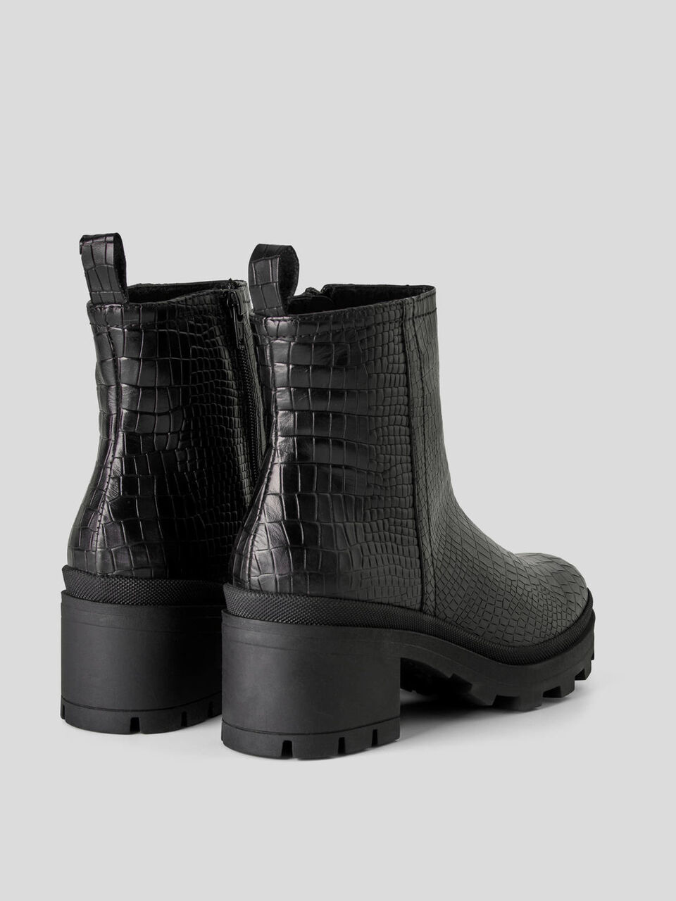 Ankle boots with heel and printed leather image number 2