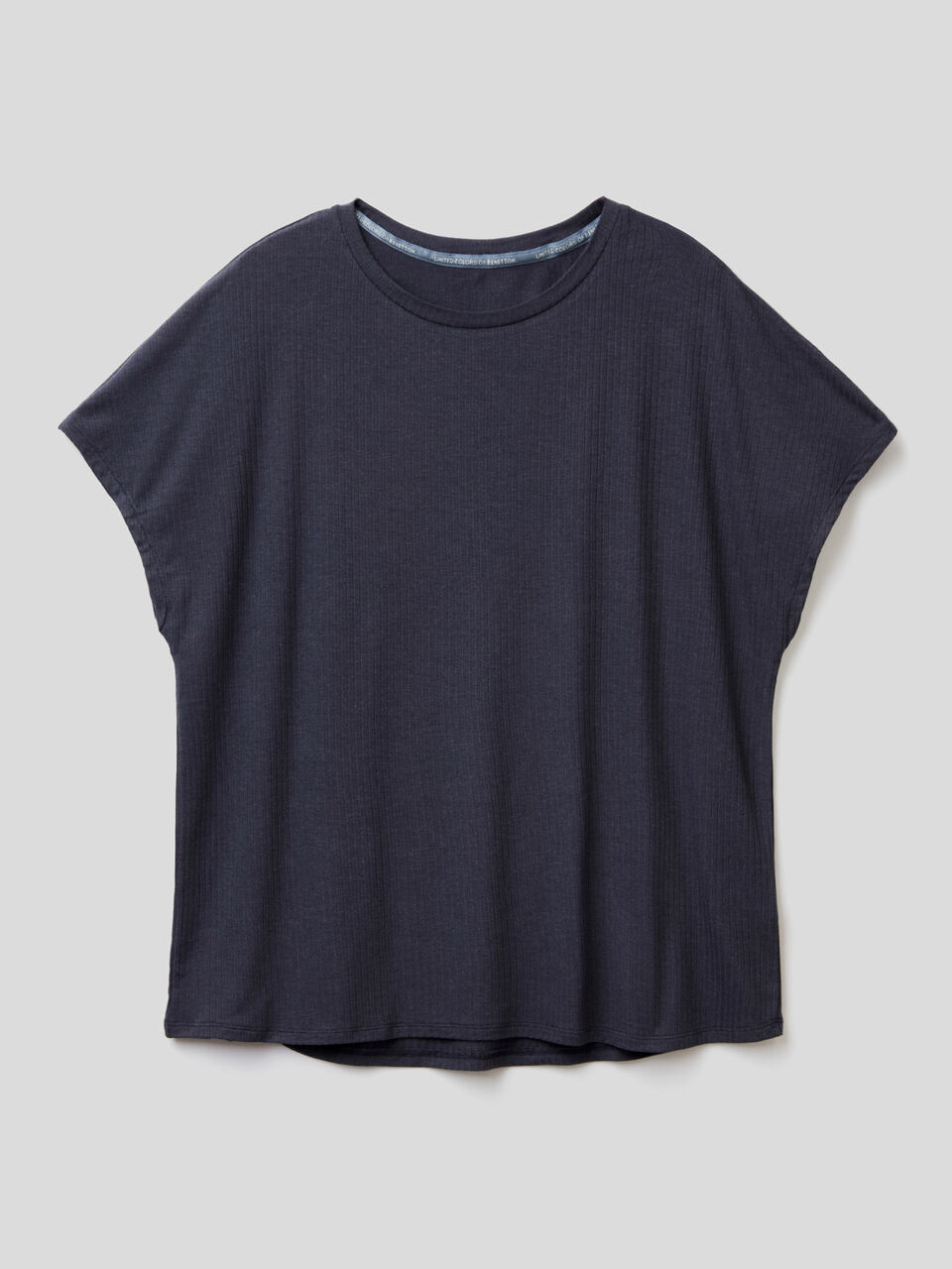 Flowy comfort fit t-shirt image number 1