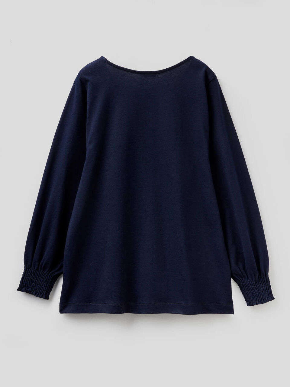 Blouse with puff sleeves image number 2