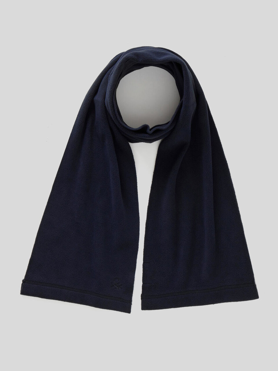 Fleece scarf image number 1