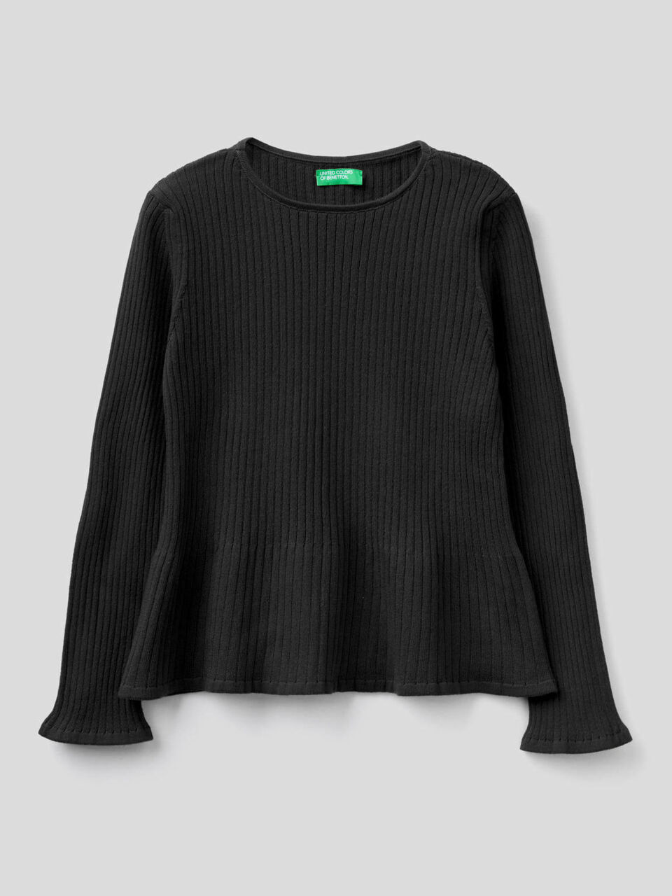 Ribbed knit sweater with flared bottom. image number 1