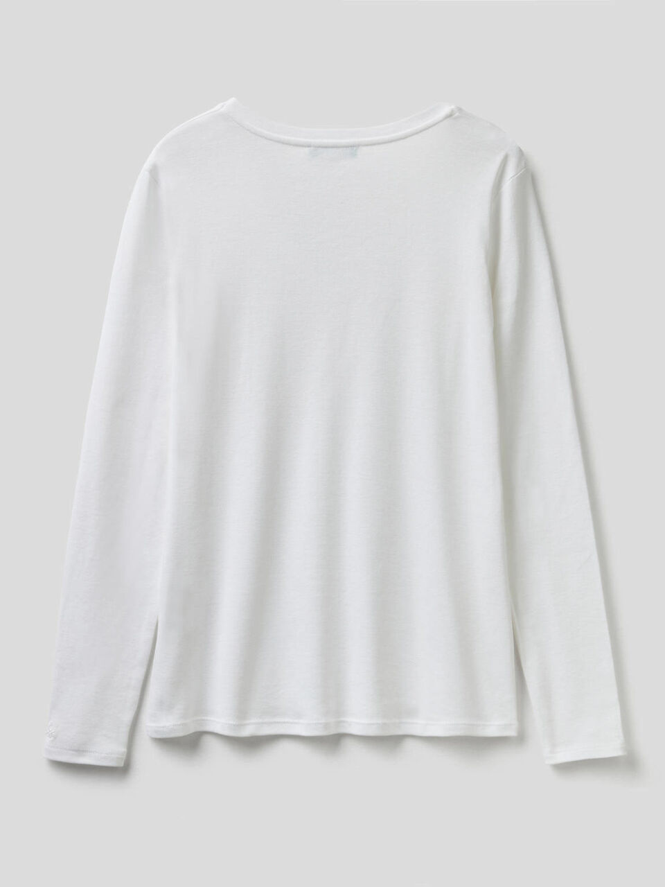 Long sleeve t-shirt with V-neck image number 2