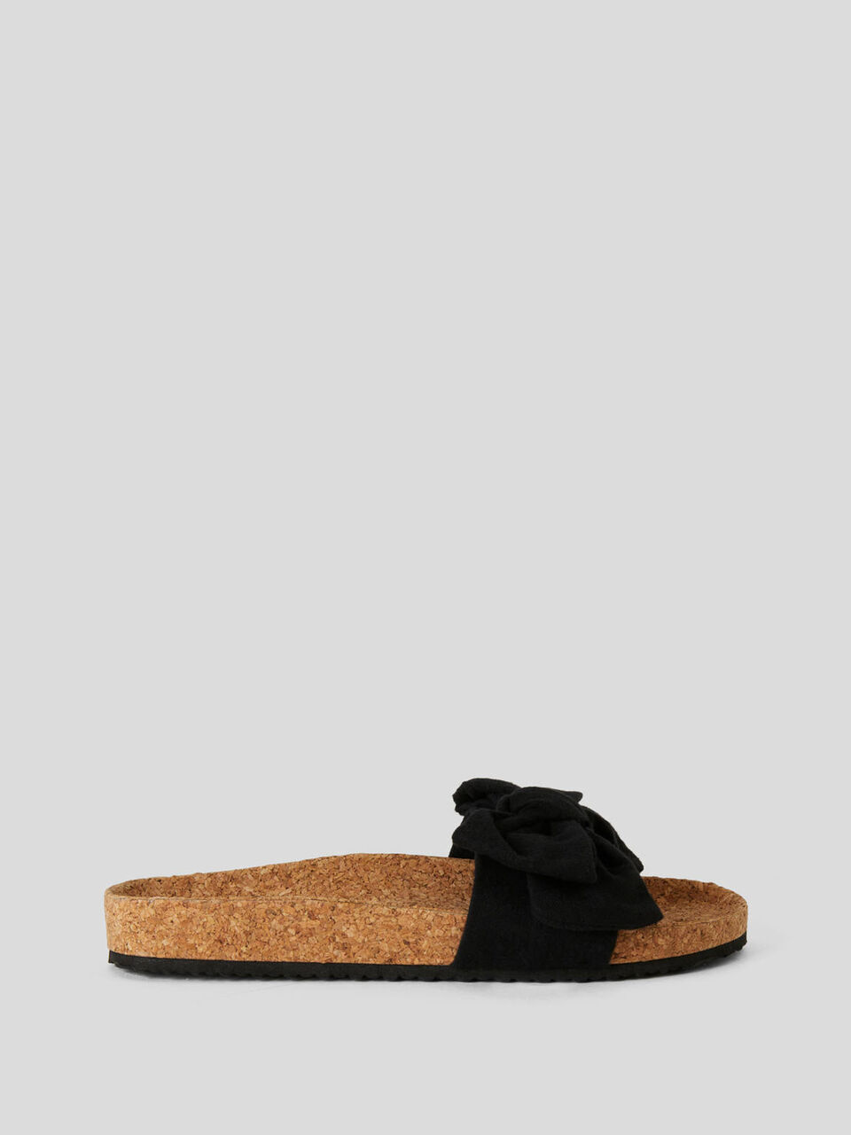Fabric slippers image number 1