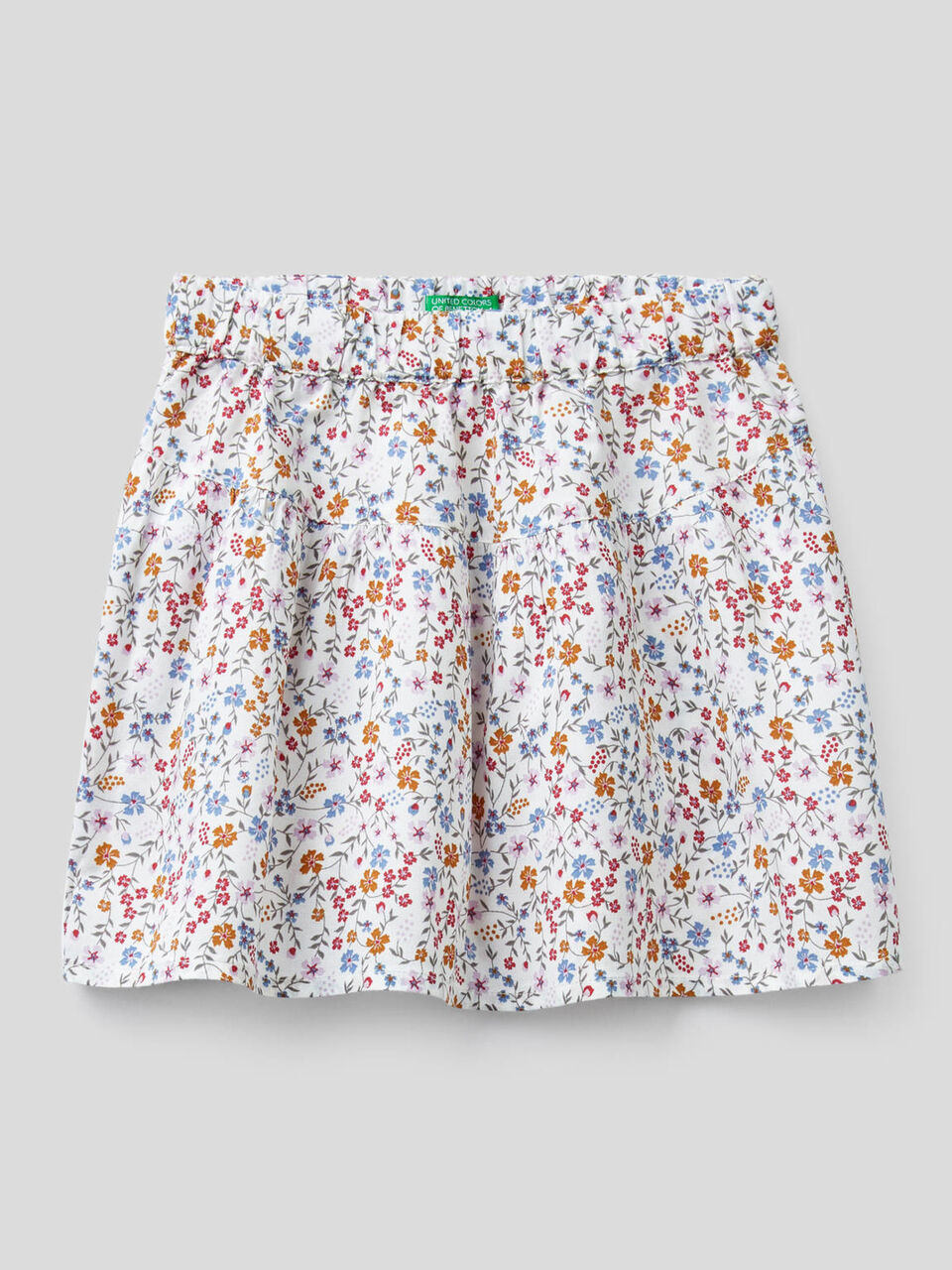 Flowy skirt with floral print image number 1