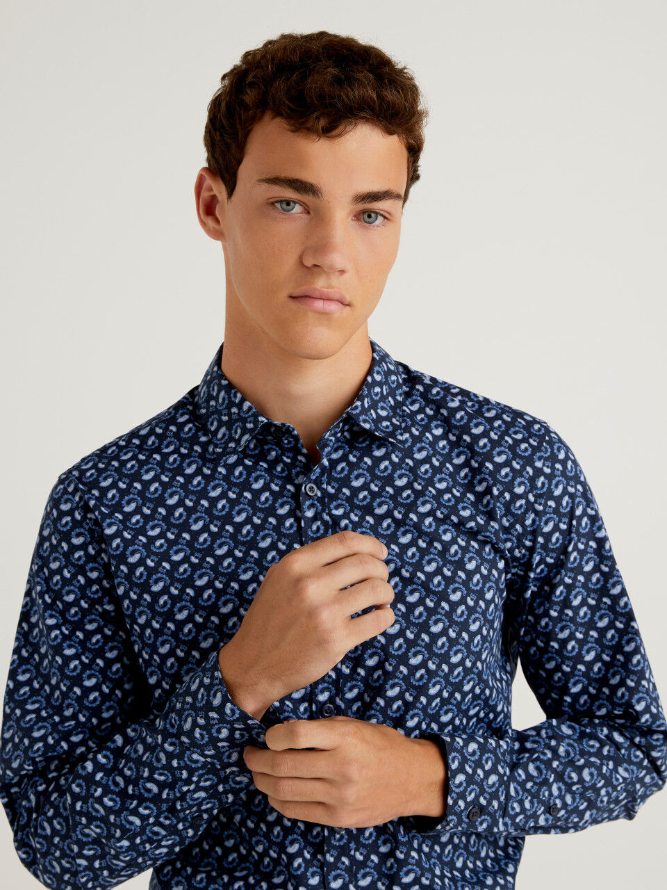 catch up pile cabin Men's Patterned Shirts New Collection 2023 | Benetton