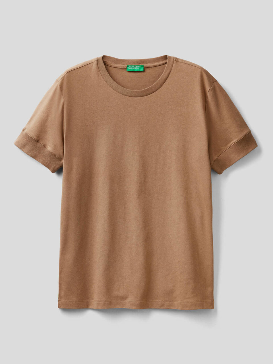 Short sleeve solid color t-shirt image number 1