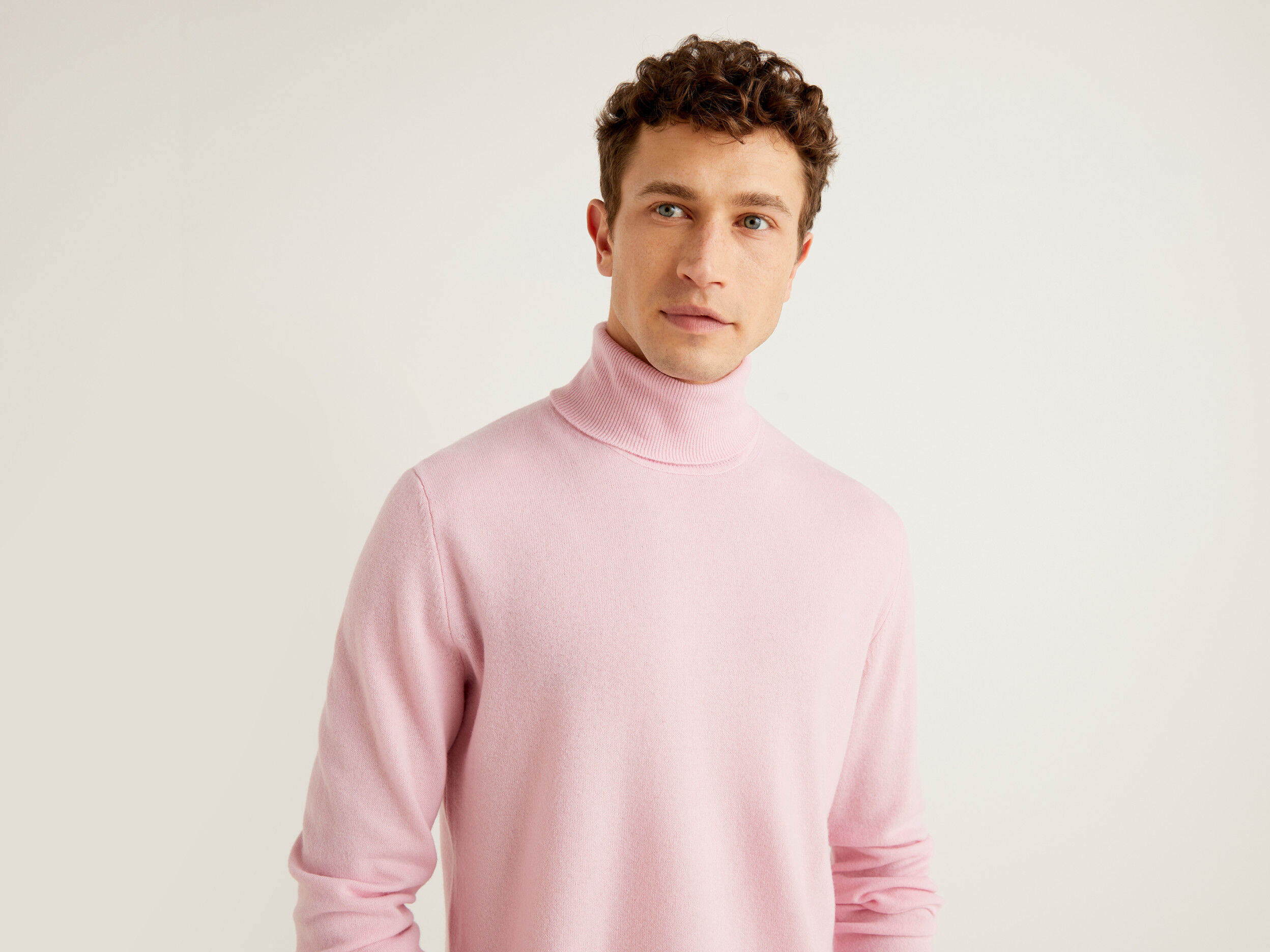 tommy hilfiger bear sweater