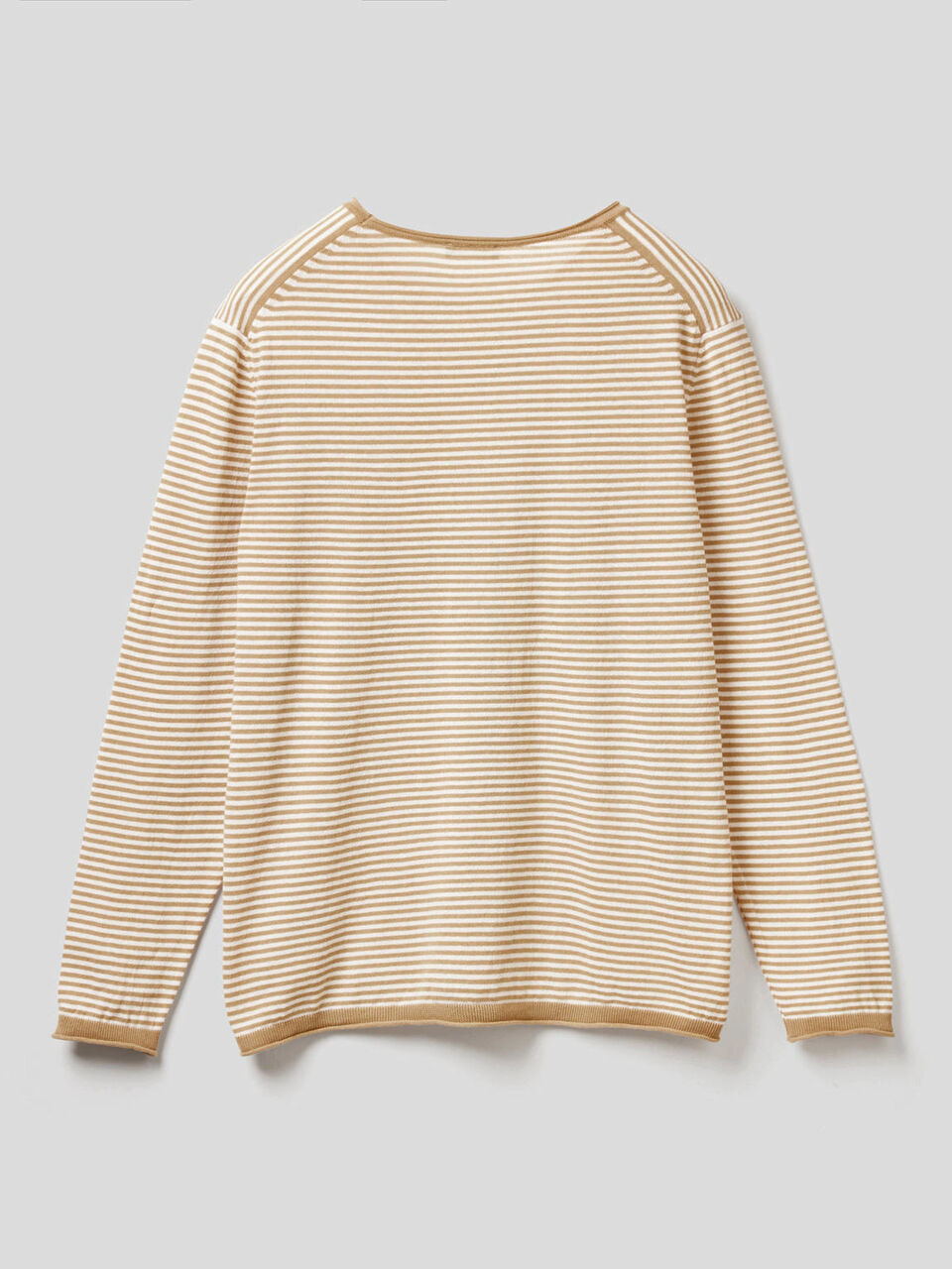 Crew neck sweater with thin stripes image number 2