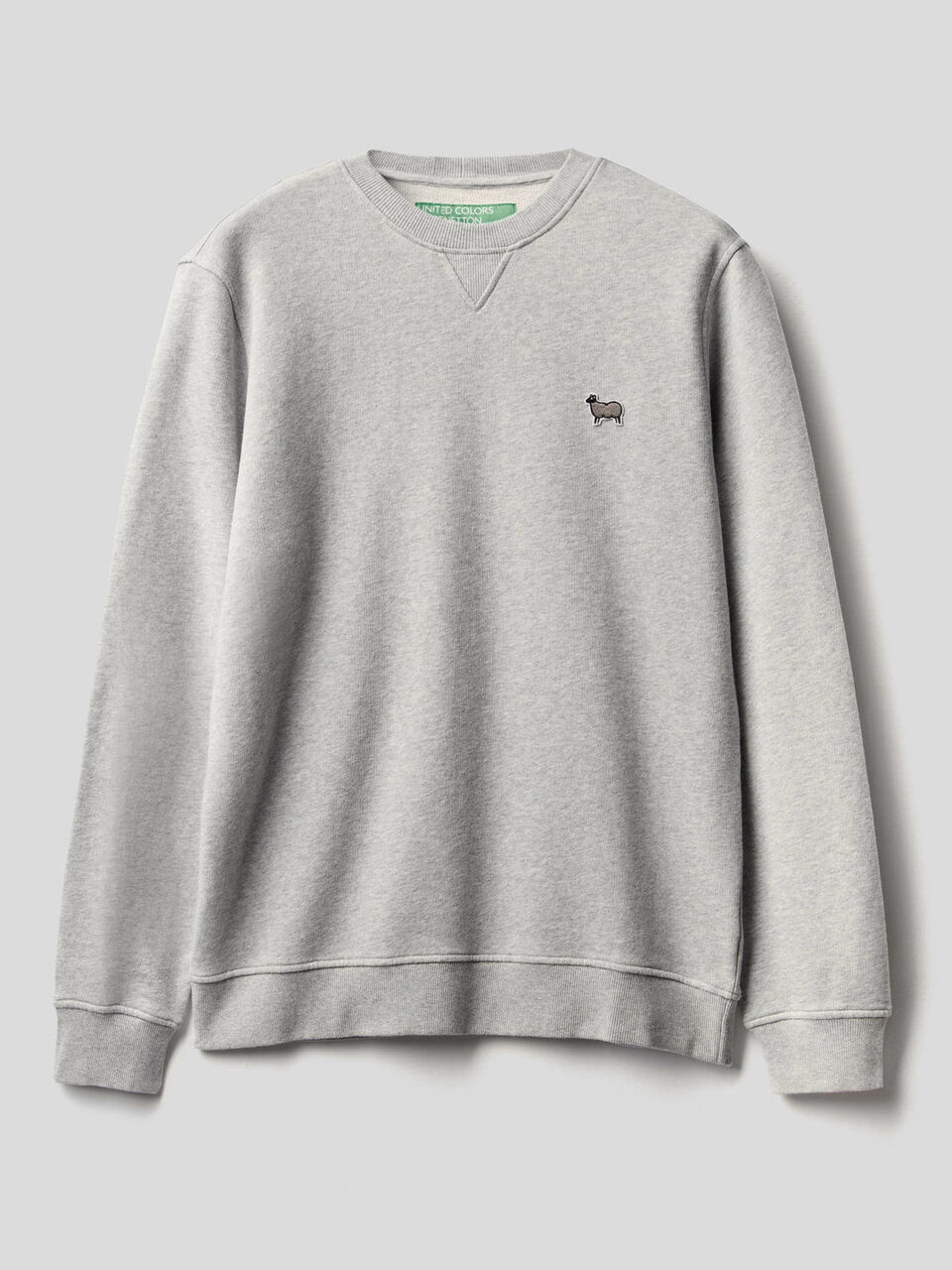 Solid colored sweatshirt in organic cotton image number 1