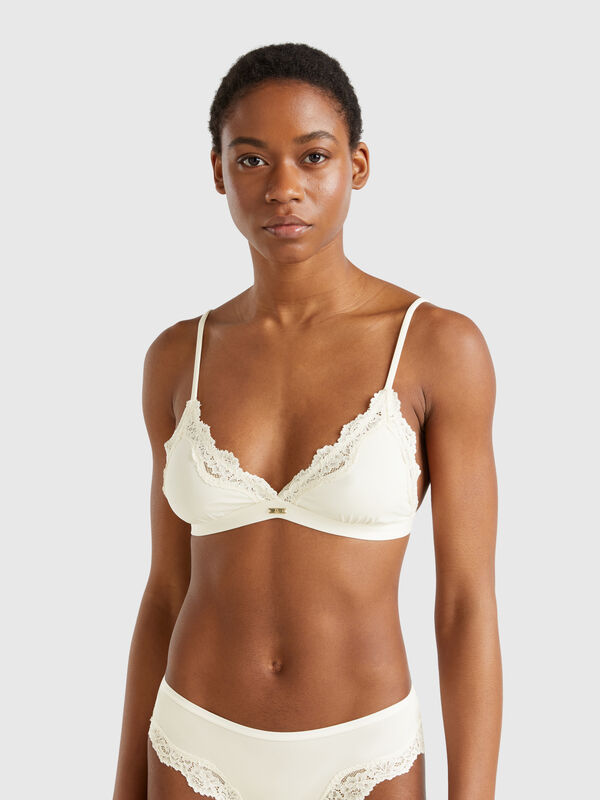 Triangle bra with lace Women