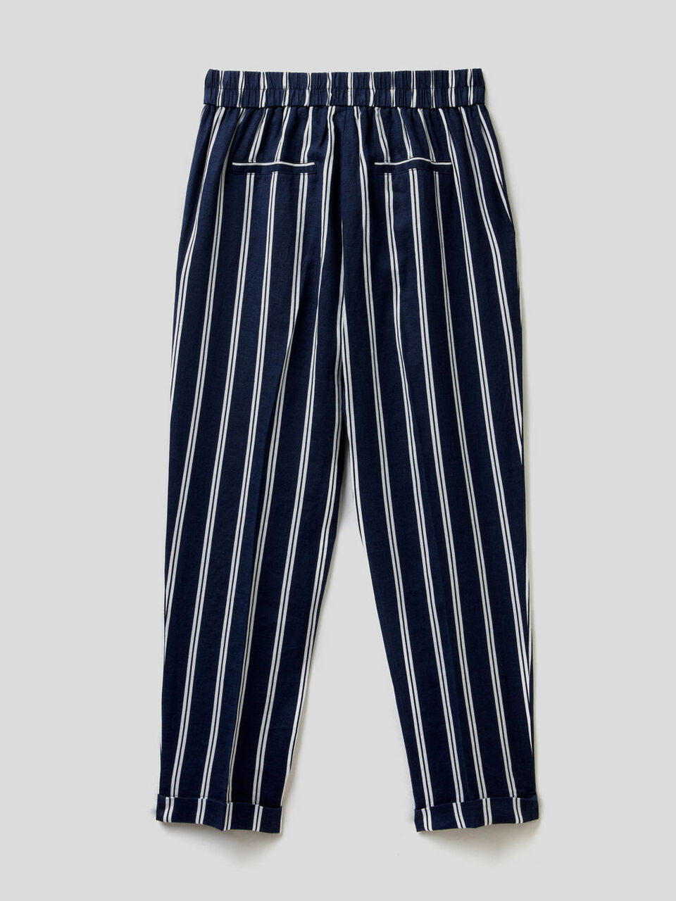 Trousers in 100% linen with pattern print image number 2