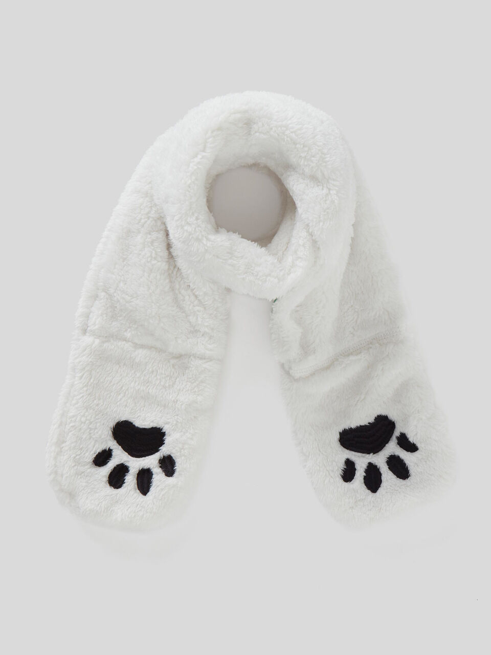 Fleece scarf with embroidery image number 1