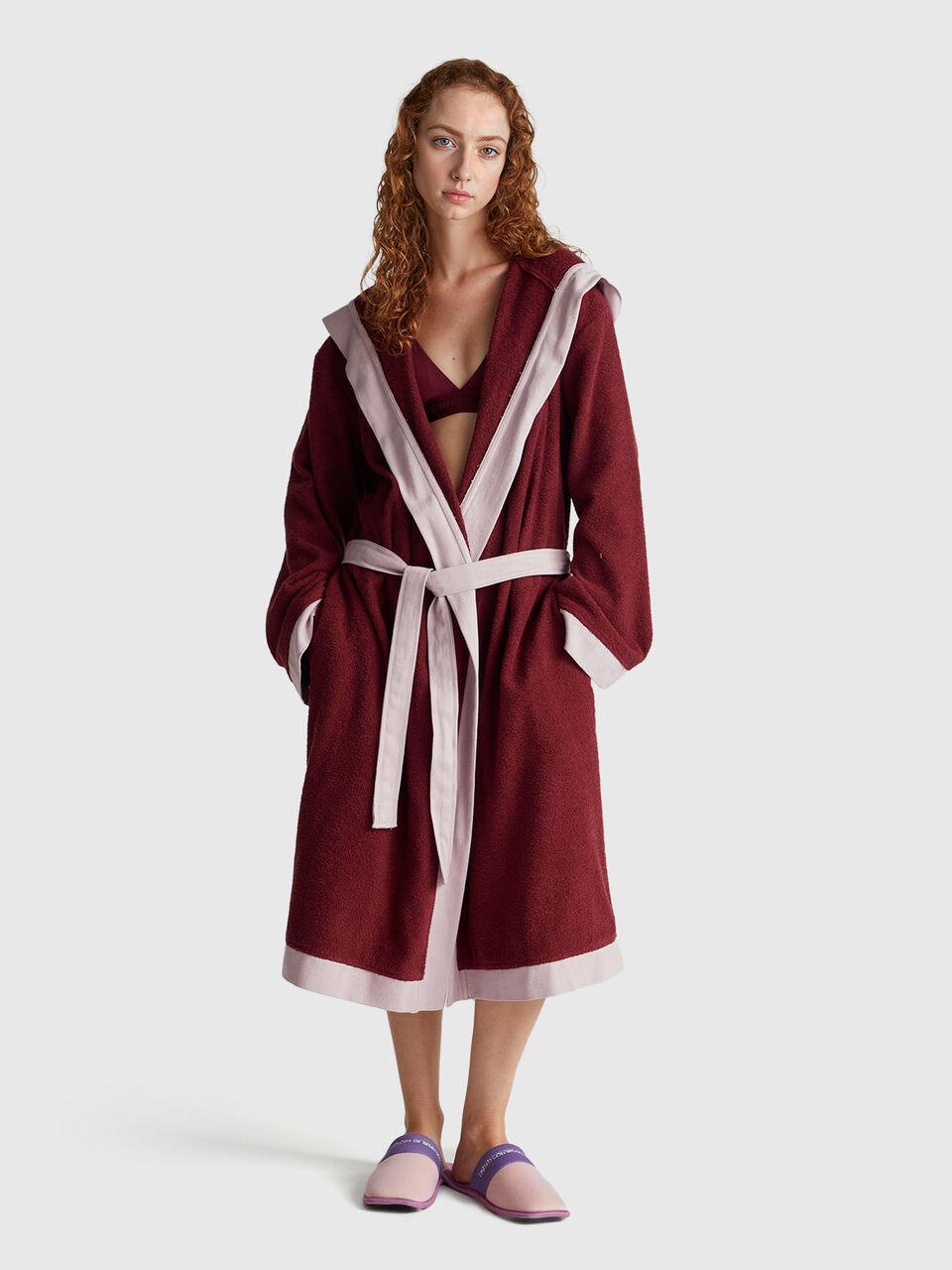 BATH GOWN image number null