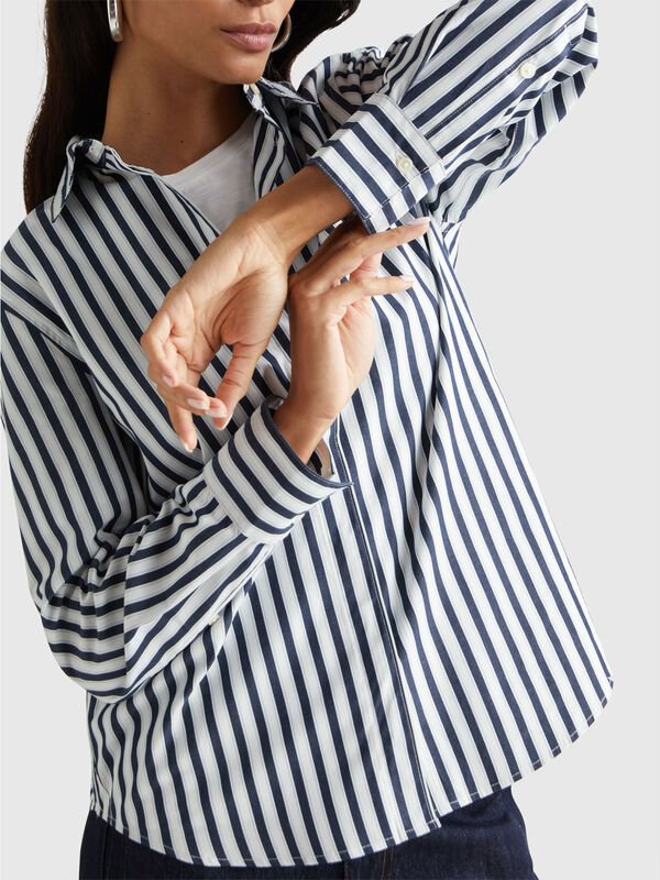 Shirt with vertical stripes Women