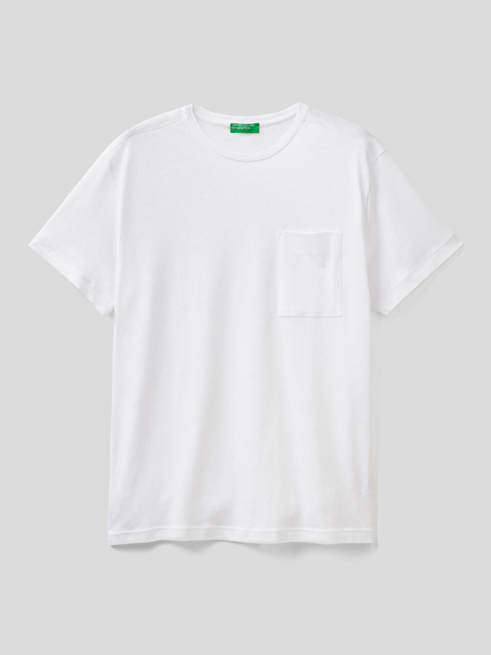 T-shirt in linen blend with pocket image number 1
