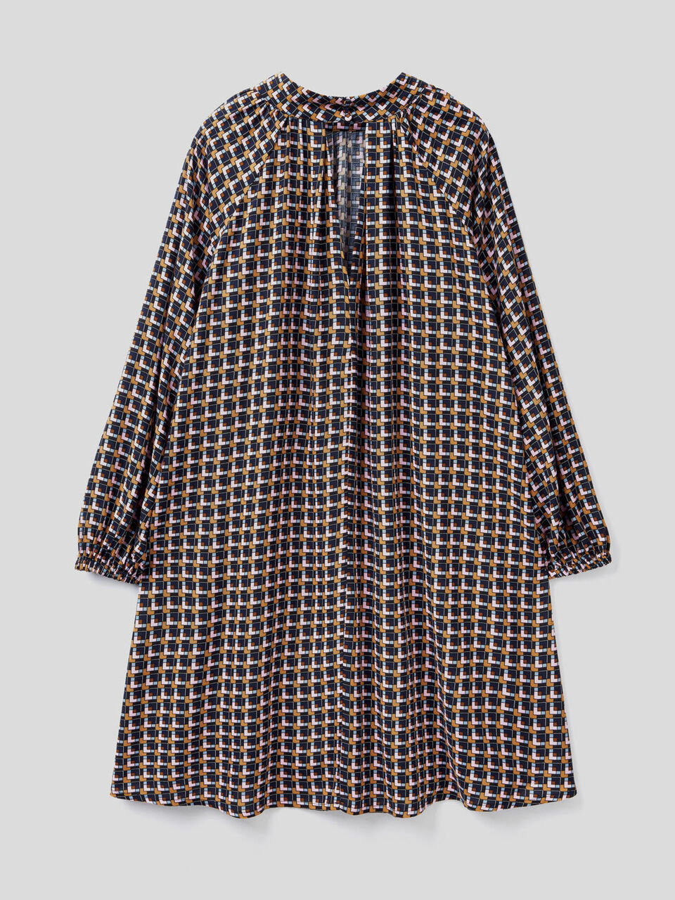 Patterned dress in sustainable viscose image number 2