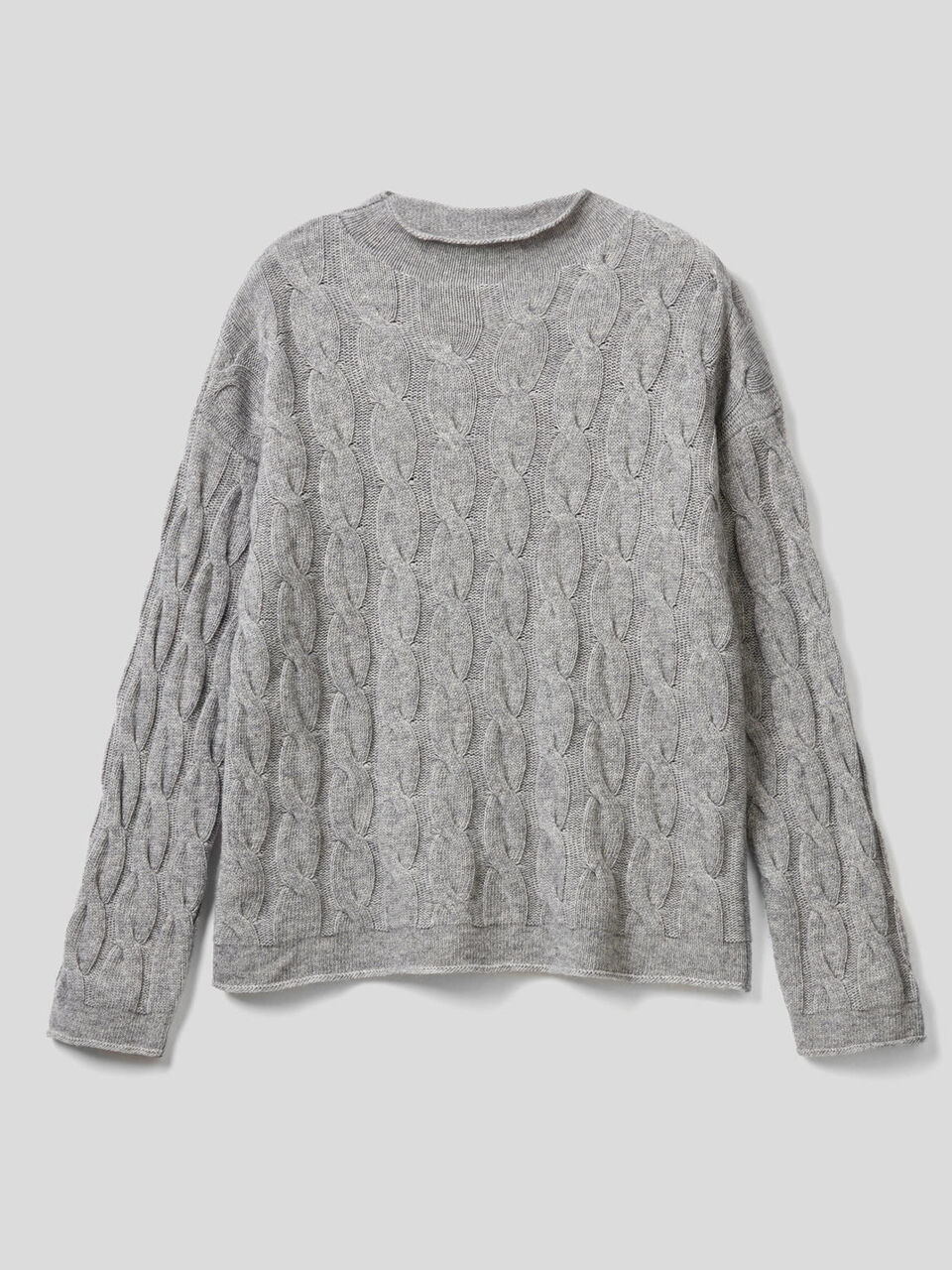 Cable knit sweater image number 1